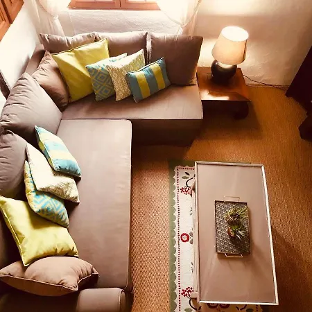 Апартаменти Charming Duplex In The Heart Of The Village - Duplex Au Coeur Du Village - *
